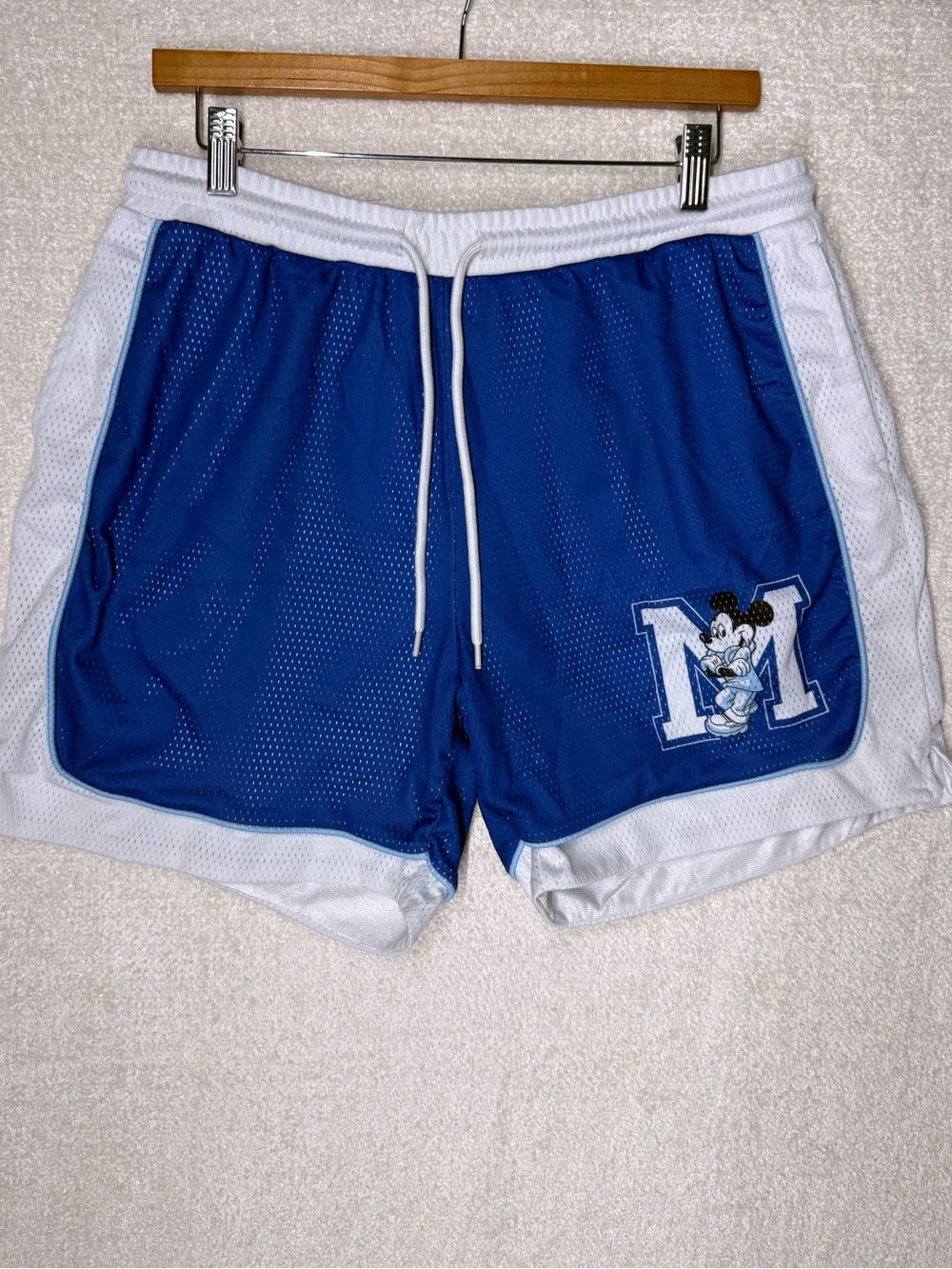 Aeropostale Disney Mickey & Friends Medium Blue Athletic Shorts Men